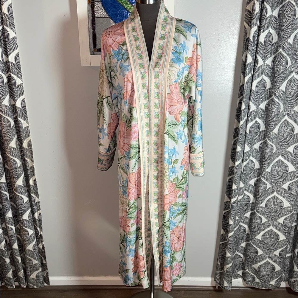 Marigold by Victoria Dunn Floral Print Robe/ Duster- No Belt SZ XS